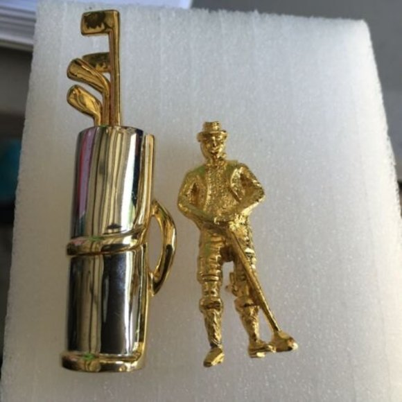 Golf Bag Clubs Pin Brooch Roman Golfer Pin - Picture 2 of 4